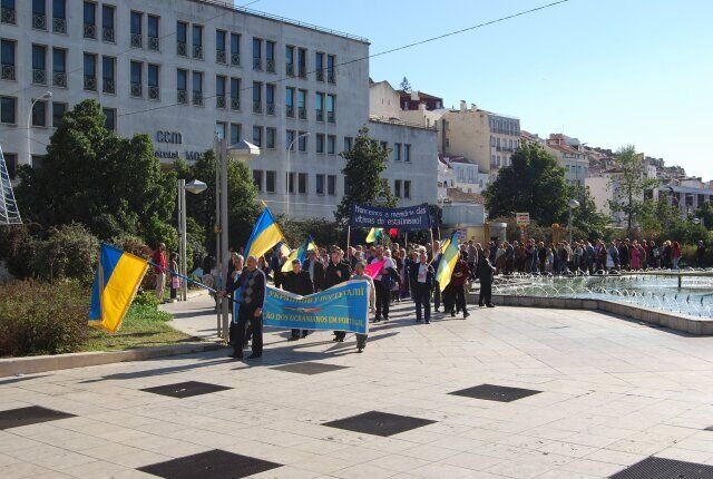 Мирна хода в Лісабоні до роковин Голодомору 32.33 років