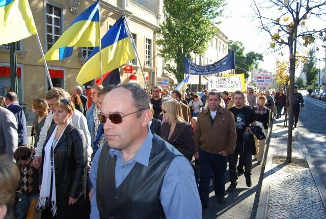 Мирна хода в Лісабоні до роковин Голодомору 32.33 років