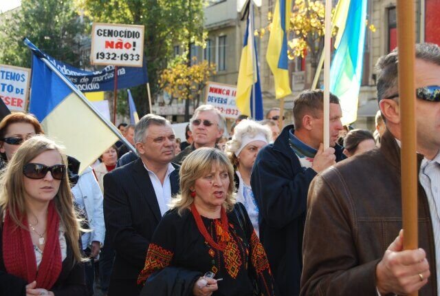 Мирна хода в Лісабоні до роковин Голодомору 32.33 років