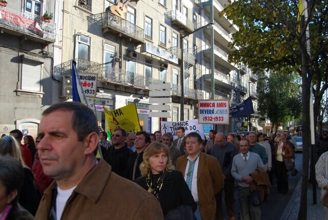 Мирна хода в Лісабоні до роковин Голодомору 32.33 років