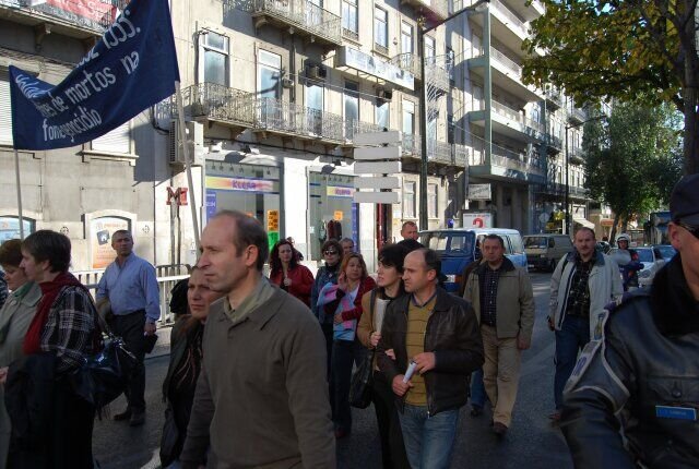 Мирна хода в Лісабоні до роковин Голодомору 32.33 років