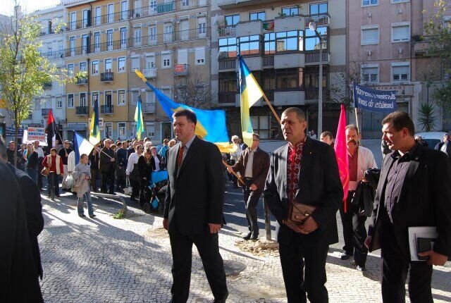 Мирна хода в Лісабоні до роковин Голодомору 32.33 років