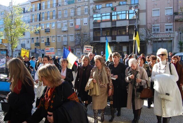 Мирна хода в Лісабоні до роковин Голодомору 32.33 років