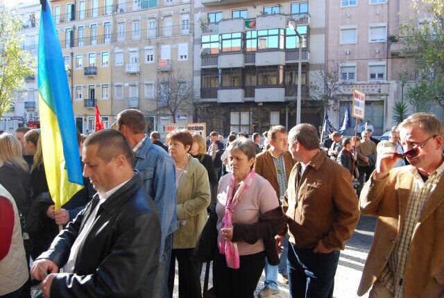 Мирна хода в Лісабоні до роковин Голодомору 32.33 років