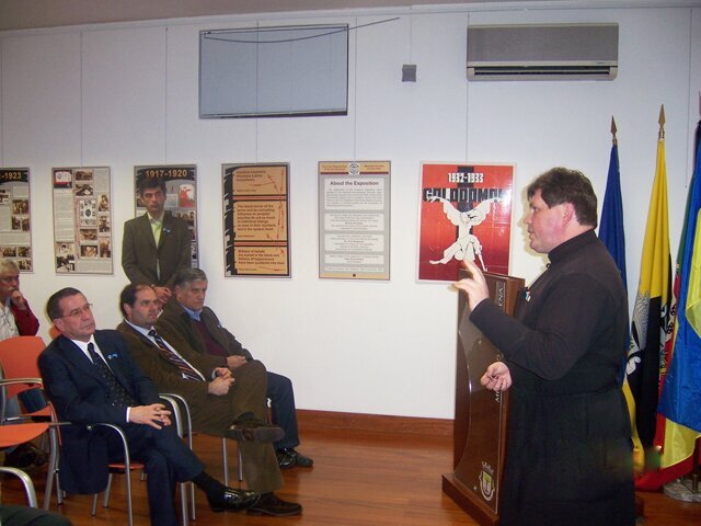 Виставка в Алканена, Голодомор 32-33 років