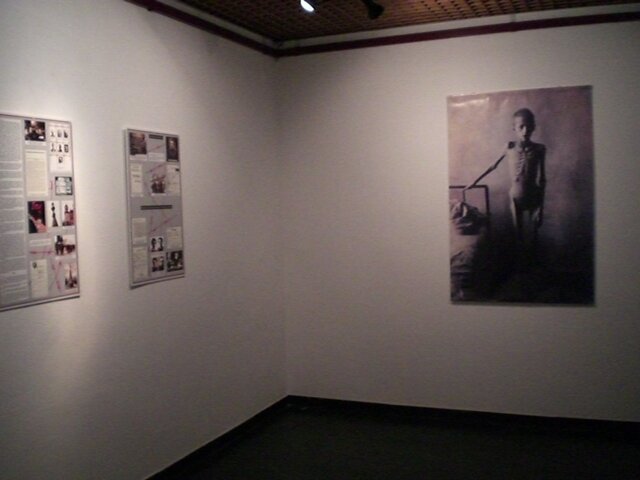 Виставка в Ґрандула, Голодомор 32-33 років