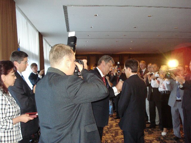 Інавгурація проспекту України у Лісабоні, зустріч Президента України В. Ющенка з громадою