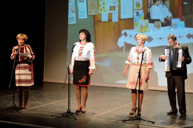 Спілкі українців у Португалії 10 років