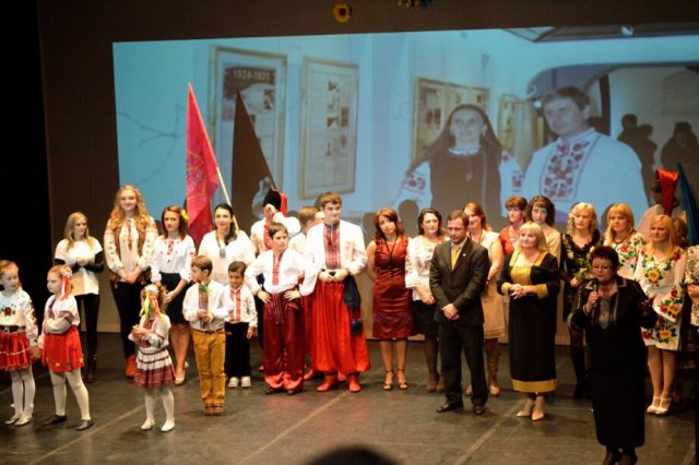 Спілкі українців у Португалії 10 років