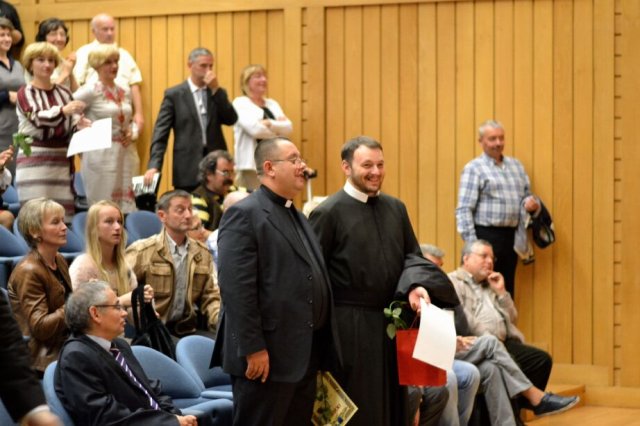 Спілкі українців у Португалії 10 років