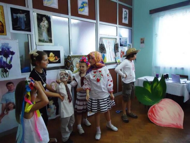 День Матері в школі м. Сантарень